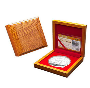 鴻德基金-實(shí)木木盒定制