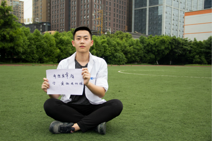 在母親節(jié)來臨之際，他們有些話想對(duì)母親說