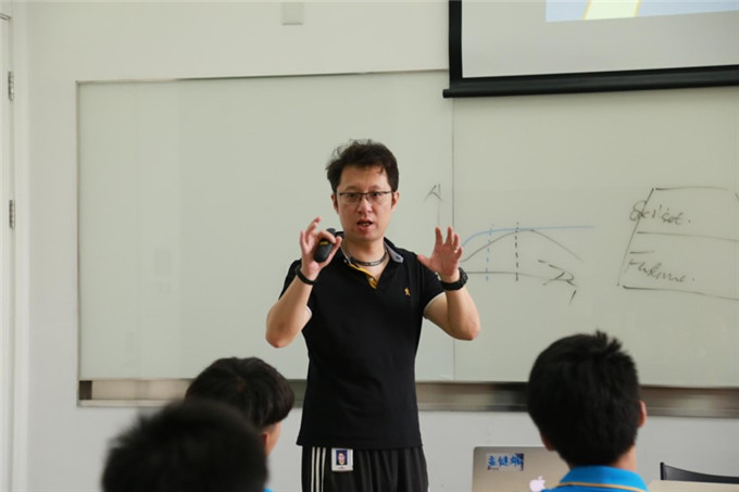 百度行學(xué)子分享會，未來互聯(lián)網(wǎng)金融人才在新華