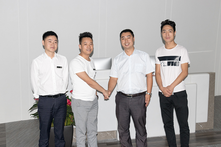 與智能握手，四川新華電腦學(xué)院學(xué)子企業(yè)參觀行
