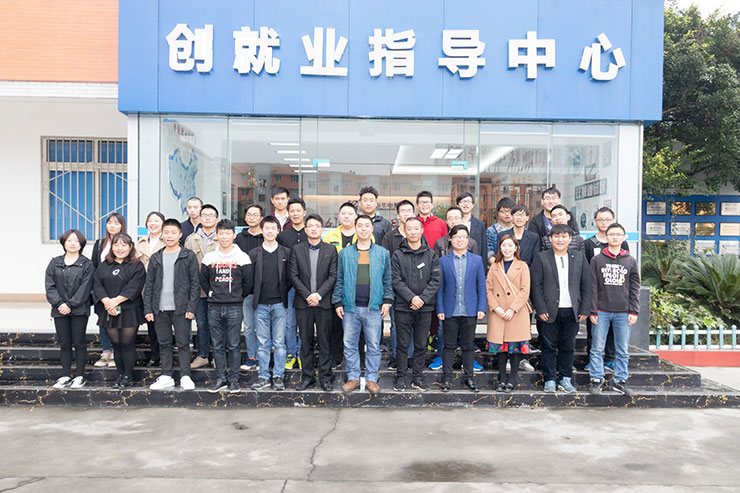 我院畢業(yè)生：用優(yōu)秀征服企業(yè)，用實(shí)力贏取工作
