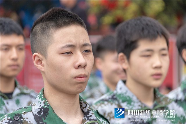 2019級新生軍訓(xùn)：激揚的青春，是奮進(jìn)的號角