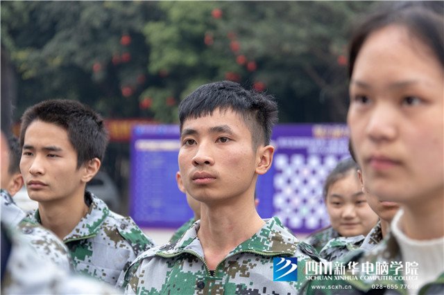 2019級新生軍訓(xùn)：激揚的青春，是奮進(jìn)的號角