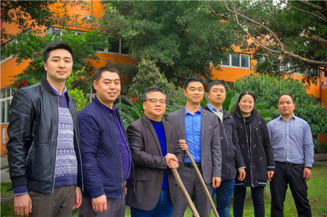 植樹節(jié)，在夢(mèng)想的地方栽下希望的綠色！