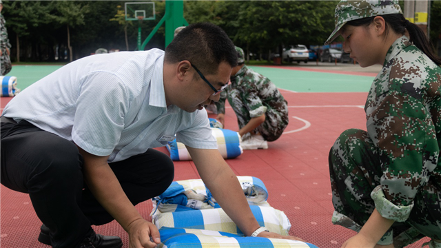 記2019年秋季新生軍訓素質(zhì)拓展——電競專業(yè)軍訓