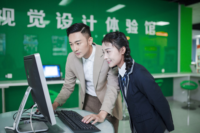 聚焦第十七屆軟洽會，學(xué)互聯(lián)網(wǎng)軟件大有可為