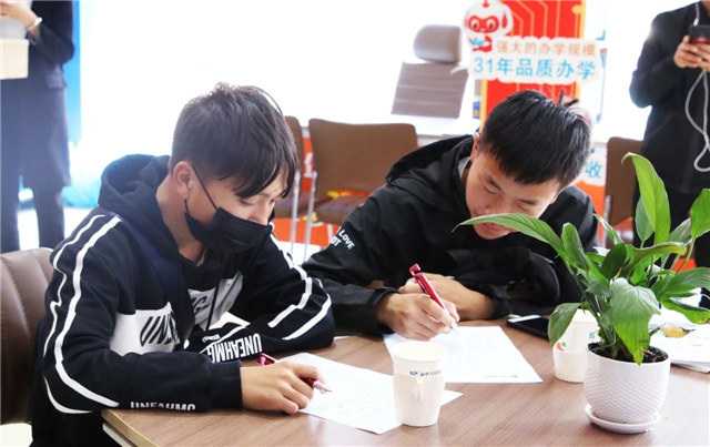 學(xué)技術(shù)為什么選擇四川新華之就業(yè)篇！