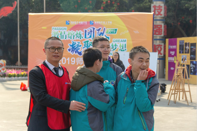 年終盤點(diǎn)：四川新華2019精彩活動(dòng)，你知道幾個(gè)？