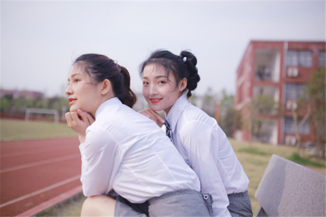 女生節(jié)相遇新華，奔向美麗新人生