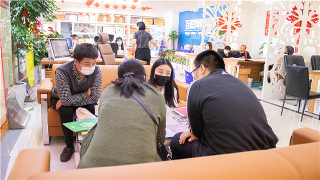 5?1嗨學(xué)季｜四川新華五一試學(xué)體驗營火爆開營！