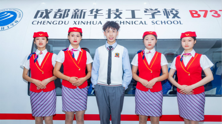 航空服務與高級行政專業(yè)未來發(fā)展前景怎么樣？