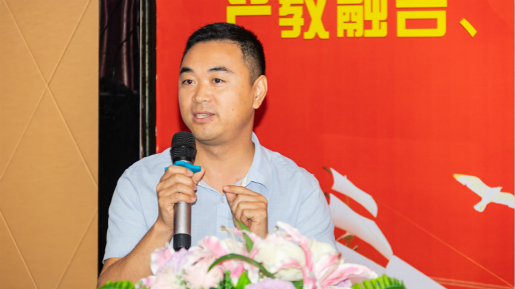 “產(chǎn)教融合、校企聯(lián)盟”四川新華2020人才預(yù)定會盛大啟動