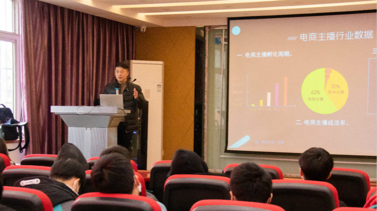 肩負職教強國重任，新華電腦學(xué)校升級“五項能力”培養(yǎng)互聯(lián)網(wǎng)高技能人才