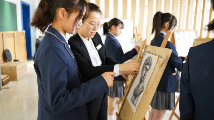 學(xué)幼師專業(yè)，為什么要選四川新華？