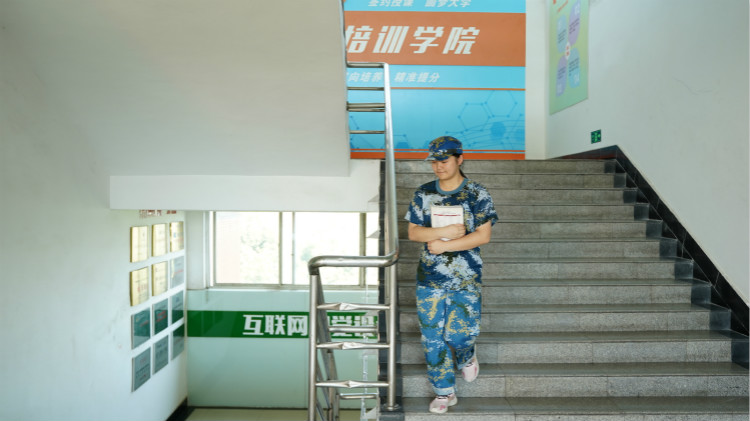 老朋友，新同學(xué)，相約四川新華，再續(xù)同學(xué)緣！