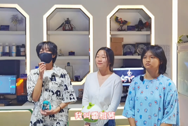 三姐妹一同報名，圓夢新華