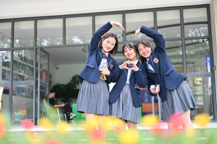 高中畢業(yè)，去新華學(xué)習(xí)互聯(lián)網(wǎng)技術(shù)怎么樣？