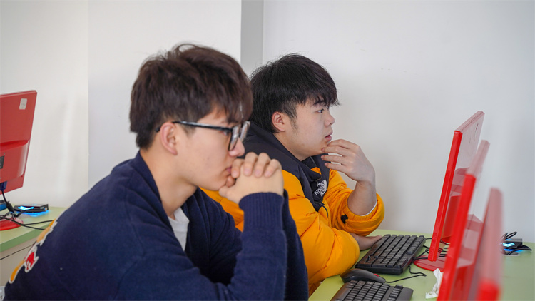 名企定向班開課啦！助力新華學(xué)子就業(yè)夢(mèng)！