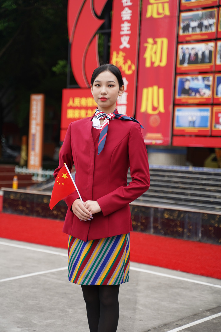 祖國(guó)頌！新華迎國(guó)慶，祝?！罢b”祖國(guó)