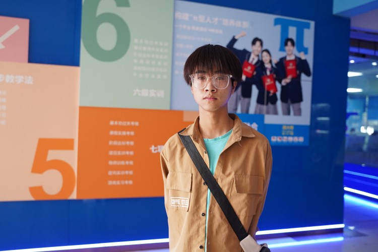 新生學(xué)子|再抉擇，跟隨父母重拾夢想！