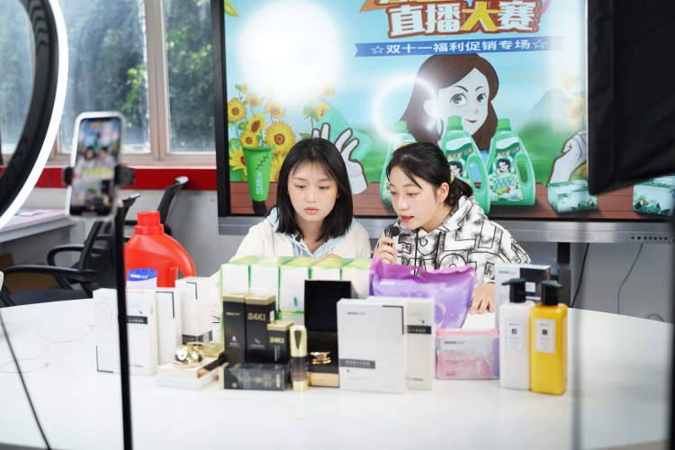 嗨翻全場(chǎng)！新華雙十一活動(dòng)火爆來襲 ！