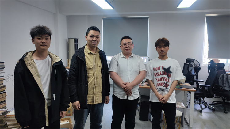 心系學(xué)子每一步，就業(yè)回訪送真情
