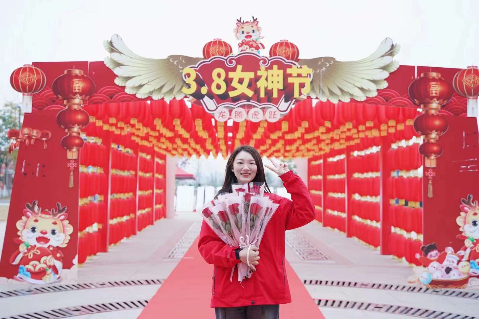 婦女節(jié)！獻(xiàn)給所有成都新華的女老師們