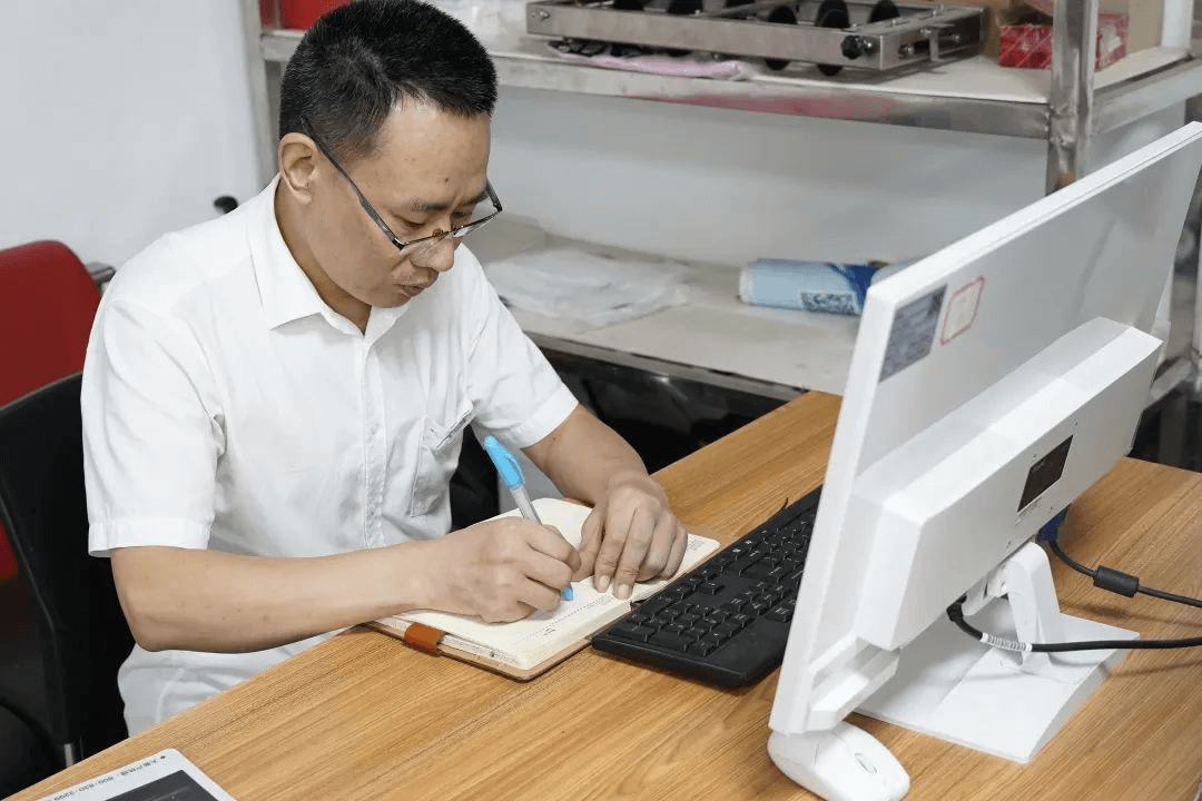 開學(xué)季，新華的老師們有話對(duì)你說！